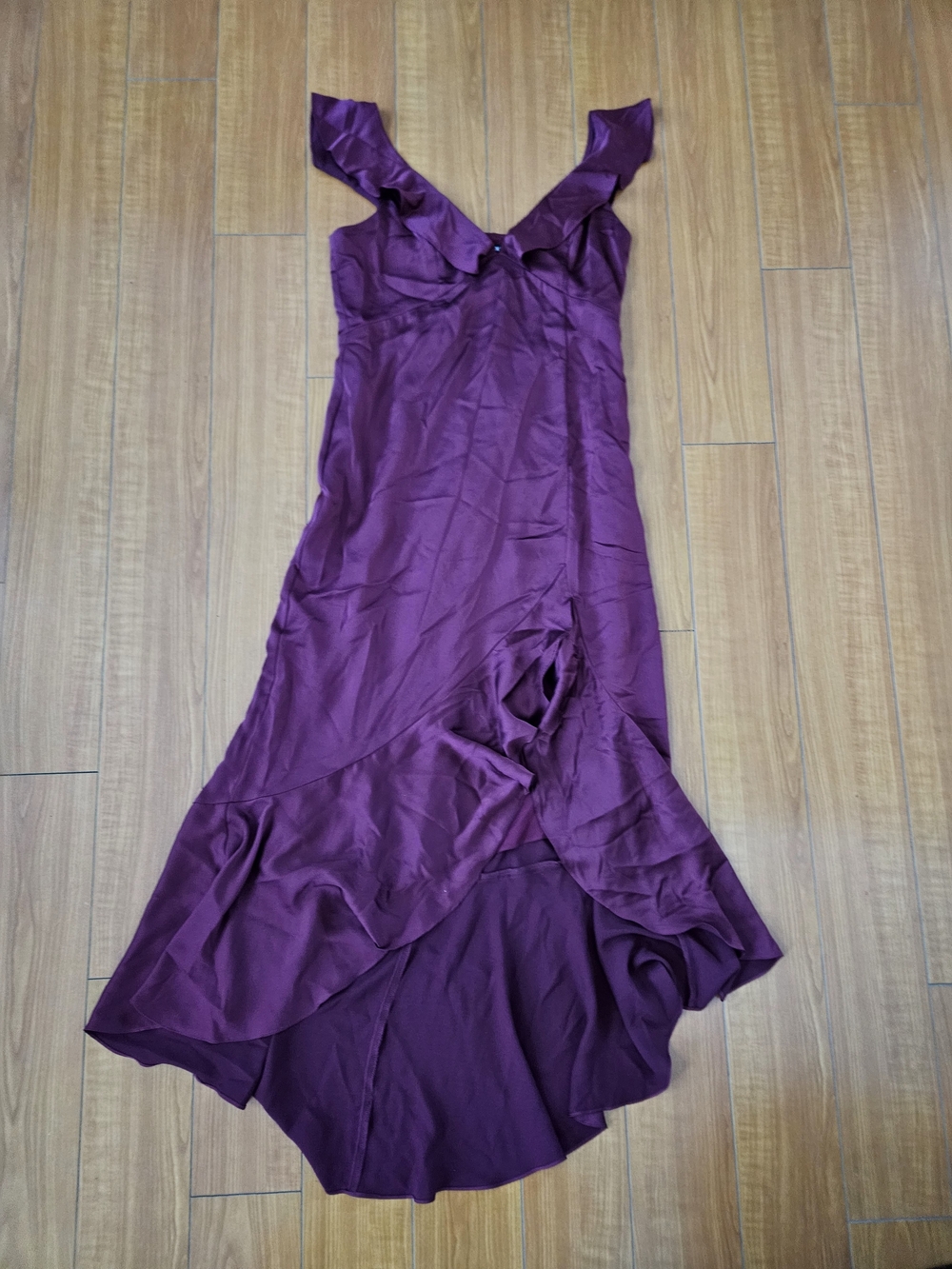 Express DEEP Burgundy Ruffle High-Low Satin Dress Sz Size 10 - Picture 10 of 16